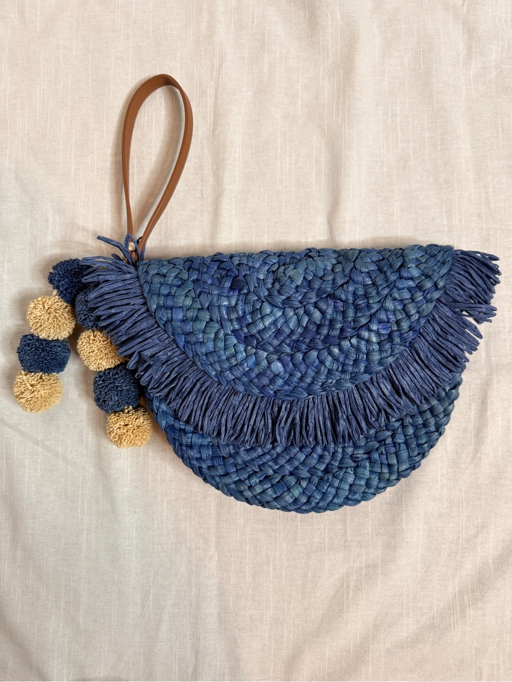 BTB Los Angeles x Stitch Fix Blue Raffia Pom Pom Wristlet Clutch Bag EUC